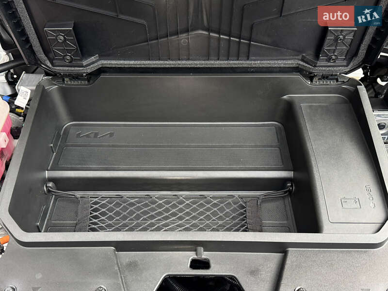 Внедорожник / Кроссовер Kia Niro 2023 в Дрогобыче