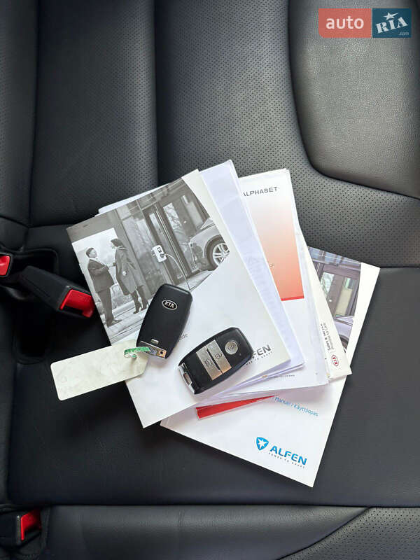 Позашляховик / Кросовер Kia Niro 2020 в Києві фото 22 Позашляховик / Кросовер Kia Niro 2020 в Києві