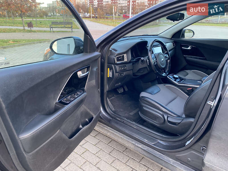 Внедорожник / Кроссовер Kia Niro 2019 в Львове фото 9 Внедорожник / Кроссовер Kia Niro 2019 в Львове