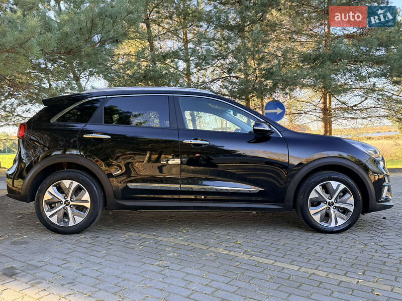 Внедорожник / Кроссовер Kia Niro 2022 в Дрогобыче
