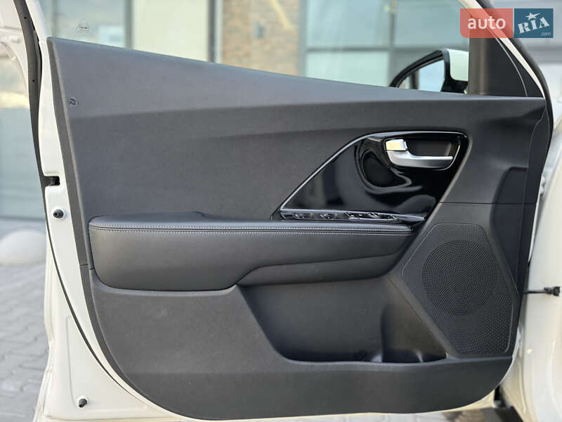 Внедорожник / Кроссовер Kia Niro 2021 в Тернополе