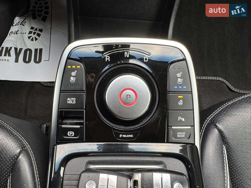 Внедорожник / Кроссовер Kia Niro 2020 в Дубно