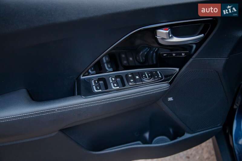 Внедорожник / Кроссовер Kia Niro 2020 в Бердичеве