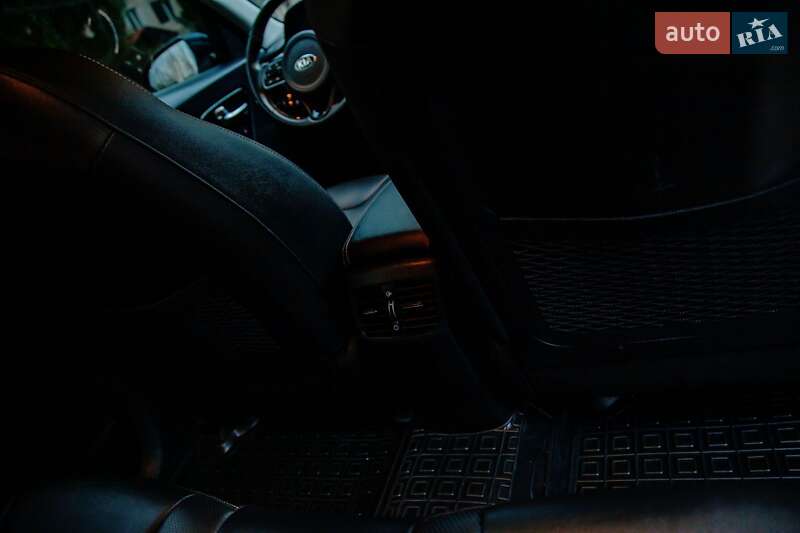 Внедорожник / Кроссовер Kia Niro 2020 в Бердичеве