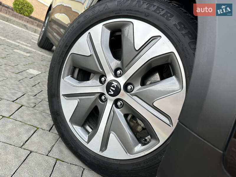 Внедорожник / Кроссовер Kia Niro 2021 в Дрогобыче фото 10 Внедорожник / Кроссовер Kia Niro 2021 в Дрогобыче