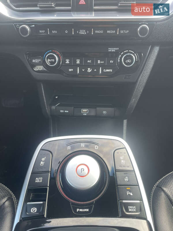 Позашляховик / Кросовер Kia Niro 2021 в Бахмачі