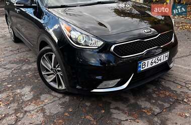Позашляховик / Кросовер Kia Niro 2017 в Полтаві