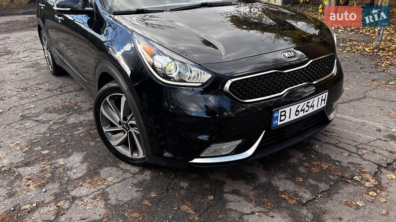 Внедорожник / Кроссовер Kia Niro 2017 в Полтаве