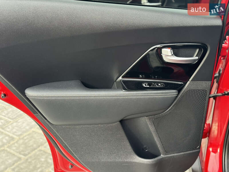 Внедорожник / Кроссовер Kia Niro 2019 в Ровно фото 56 Внедорожник / Кроссовер Kia Niro 2019 в Ровно