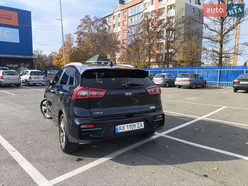 Внедорожник / Кроссовер Kia Niro 2018 в Ужгороде