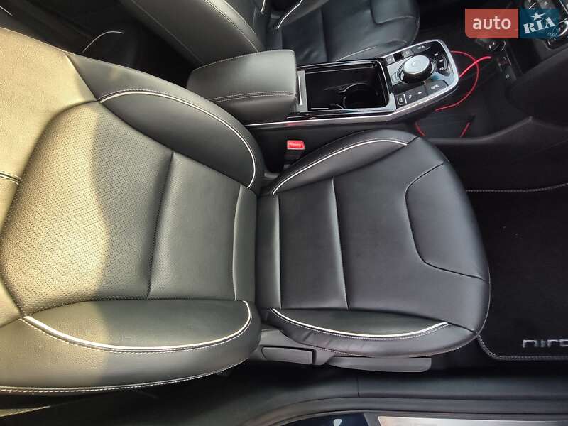 Внедорожник / Кроссовер Kia Niro 2020 в Житомире