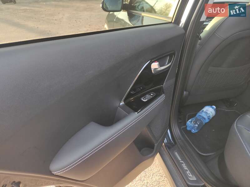 Внедорожник / Кроссовер Kia Niro 2020 в Житомире