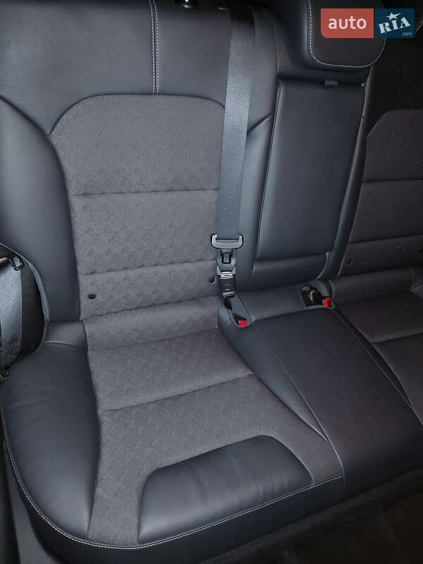 Позашляховик / Кросовер Kia Niro 2019 в Харкові