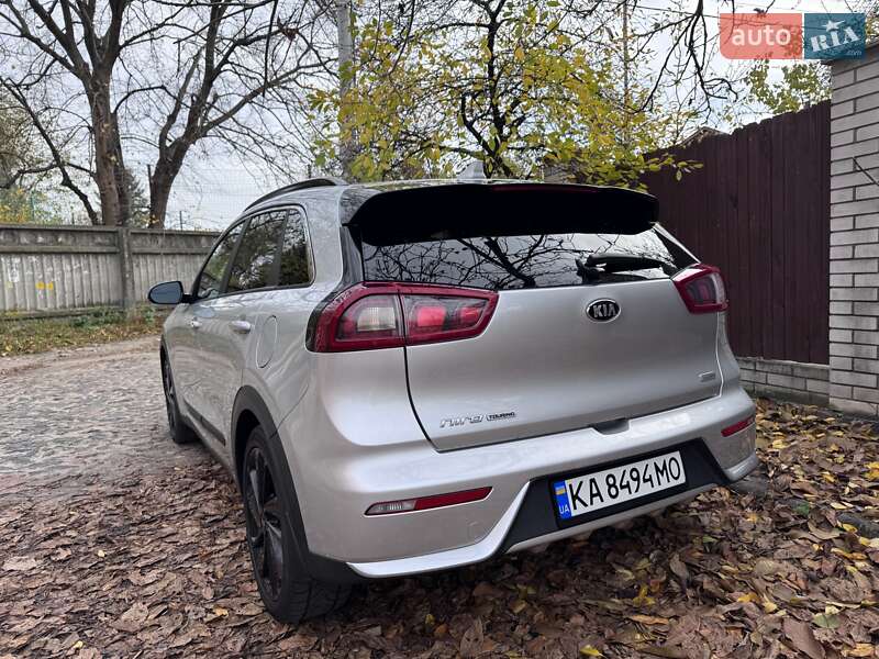 Внедорожник / Кроссовер Kia Niro 2018 в Киеве