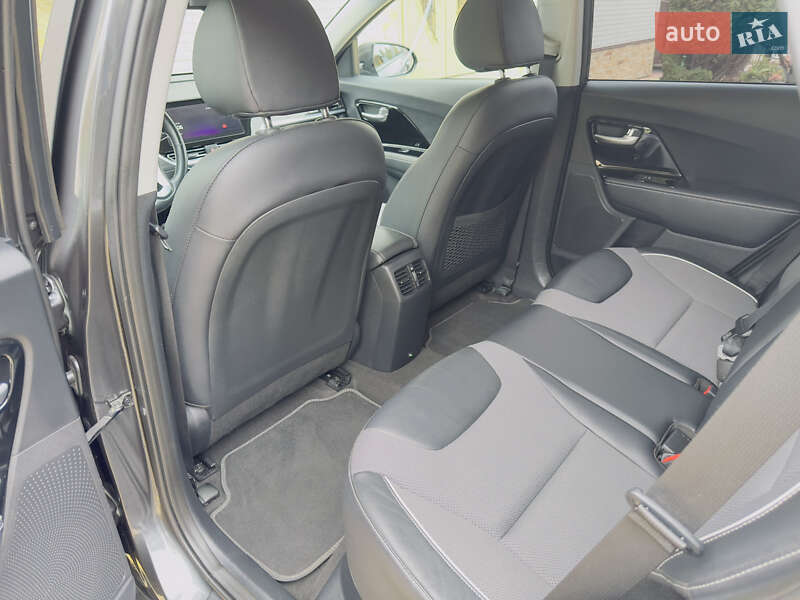 Внедорожник / Кроссовер Kia Niro 2021 в Казатине