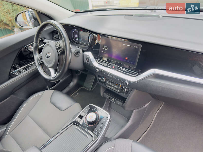 Внедорожник / Кроссовер Kia Niro 2021 в Казатине