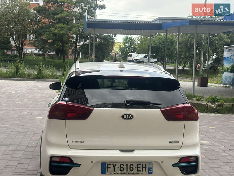 Внедорожник / Кроссовер Kia Niro 2020 в Тернополе