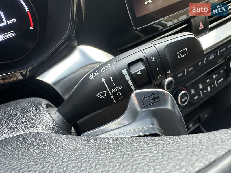 Внедорожник / Кроссовер Kia Niro 2020 в Тернополе