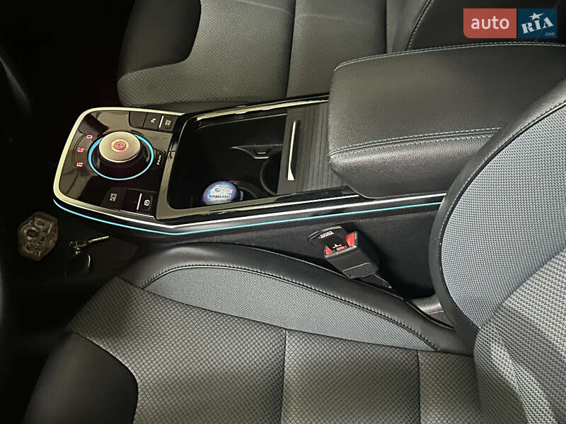 Внедорожник / Кроссовер Kia Niro 2020 в Тернополе