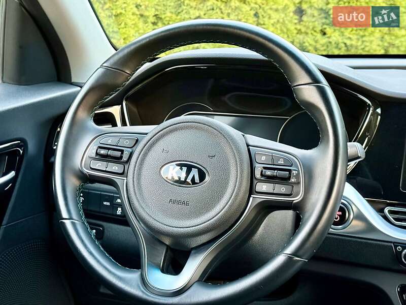Внедорожник / Кроссовер Kia Niro 2021 в Самборе фото 27 Внедорожник / Кроссовер Kia Niro 2021 в Самборе