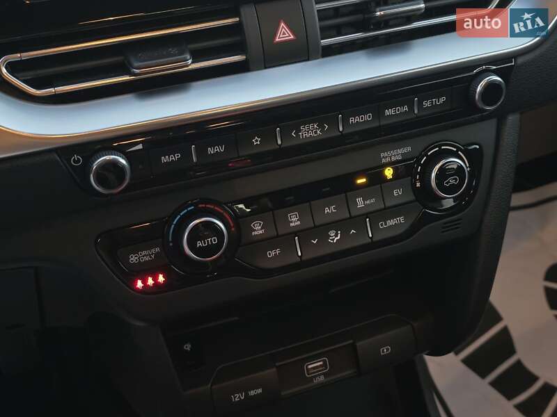 Внедорожник / Кроссовер Kia Niro 2020 в Тернополе