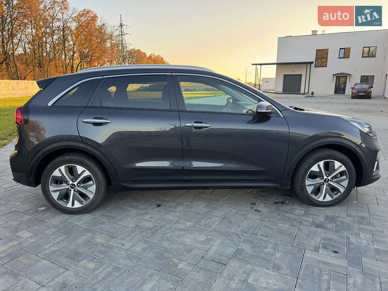 Внедорожник / Кроссовер Kia Niro 2021 в Луцке