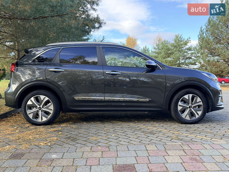Внедорожник / Кроссовер Kia Niro 2022 в Дрогобыче фото 10 Внедорожник / Кроссовер Kia Niro 2022 в Дрогобыче