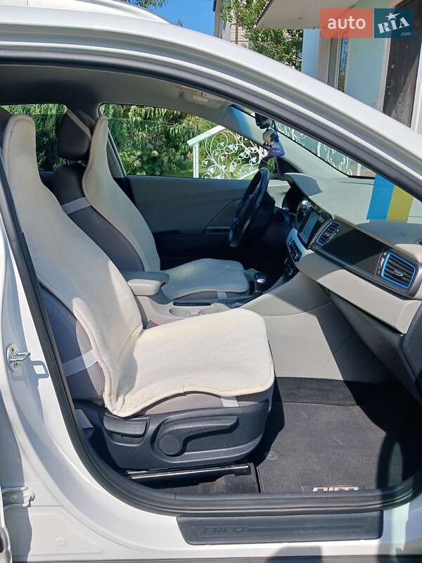 Внедорожник / Кроссовер Kia Niro 2019 в Чернигове фото 5 Внедорожник / Кроссовер Kia Niro 2019 в Чернигове