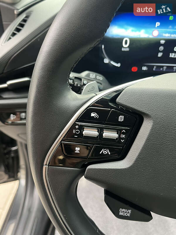 Внедорожник / Кроссовер Kia Niro 2023 в Ровно