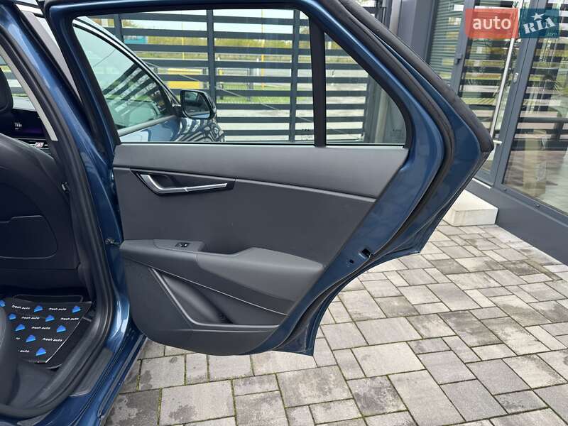 Внедорожник / Кроссовер Kia Niro 2023 в Ровно