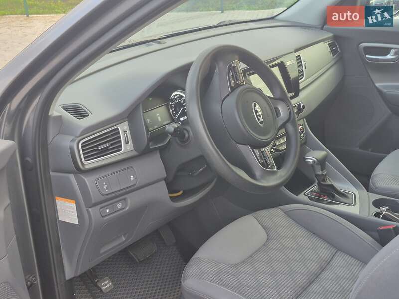 Внедорожник / Кроссовер Kia Niro 2017 в Кропивницком фото 9 Внедорожник / Кроссовер Kia Niro 2017 в Кропивницком