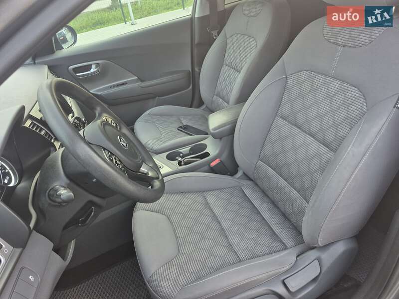 Внедорожник / Кроссовер Kia Niro 2017 в Кропивницком фото 7 Внедорожник / Кроссовер Kia Niro 2017 в Кропивницком