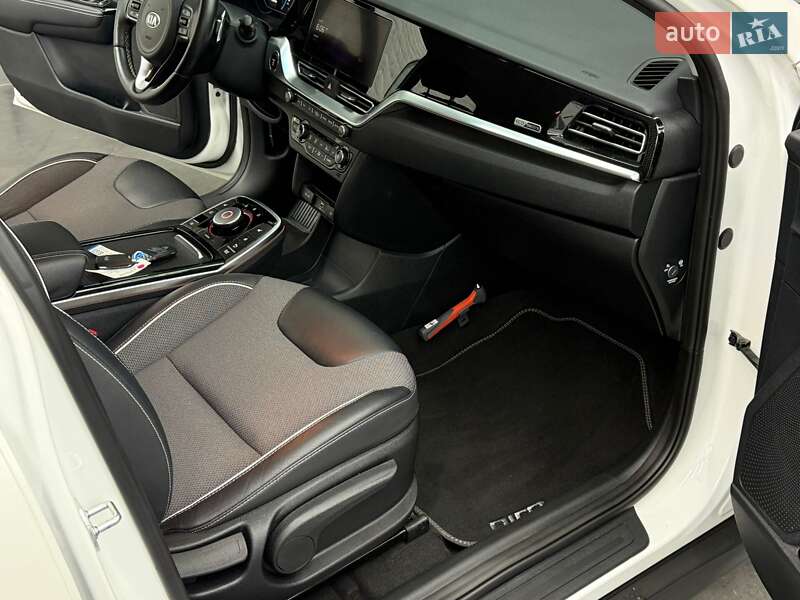 Внедорожник / Кроссовер Kia Niro 2020 в Луцке фото 27 Внедорожник / Кроссовер Kia Niro 2020 в Луцке