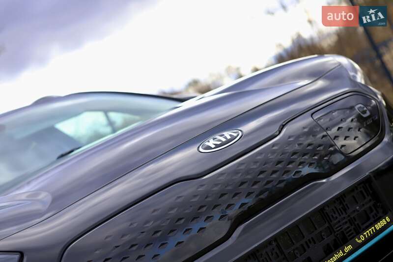 Внедорожник / Кроссовер Kia Niro 2020 в Дрогобыче