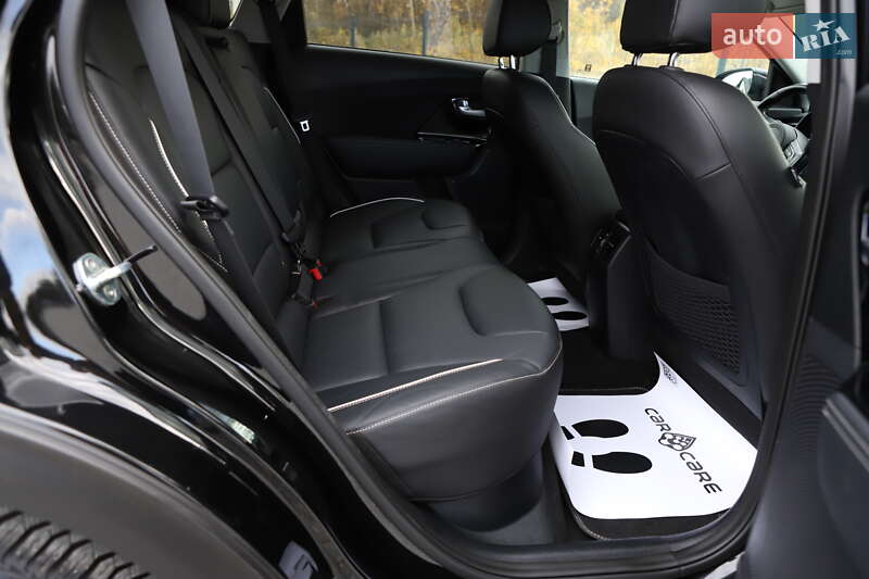 Внедорожник / Кроссовер Kia Niro 2020 в Дрогобыче