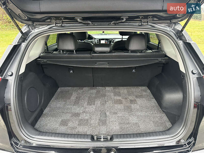 Внедорожник / Кроссовер Kia Niro 2019 в Тернополе фото 48 Внедорожник / Кроссовер Kia Niro 2019 в Тернополе