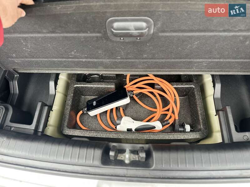 Внедорожник / Кроссовер Kia Niro 2019 в Виннице