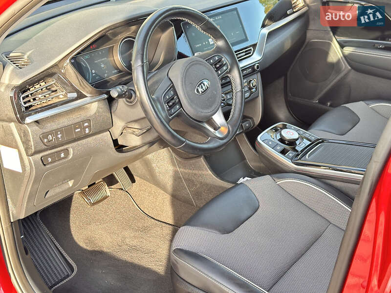 Позашляховик / Кросовер Kia Niro 2020 в Тернополі