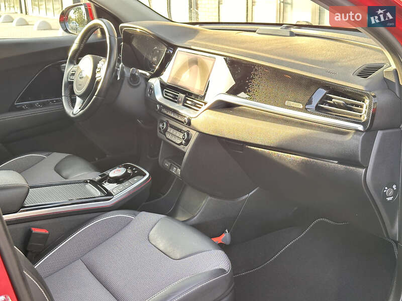 Позашляховик / Кросовер Kia Niro 2020 в Тернополі