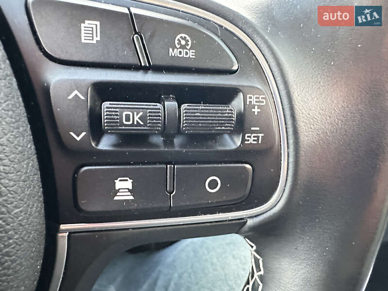 Позашляховик / Кросовер Kia Niro 2020 в Тернополі