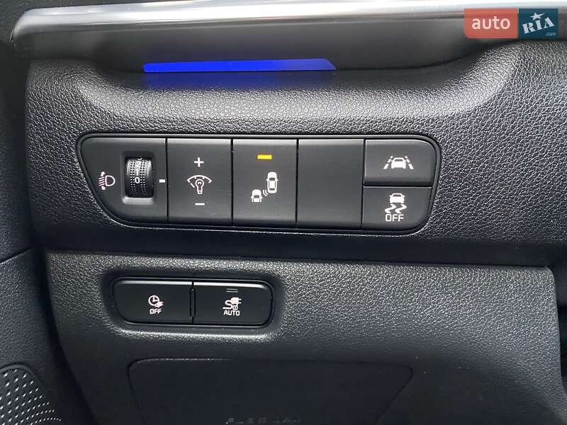 Внедорожник / Кроссовер Kia Niro 2021 в Львове