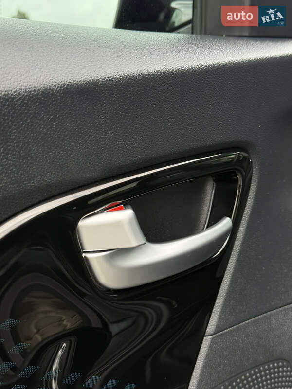 Внедорожник / Кроссовер Kia Niro 2021 в Львове