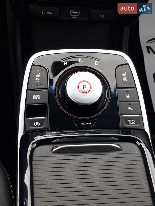 Внедорожник / Кроссовер Kia Niro 2019 в Черновцах