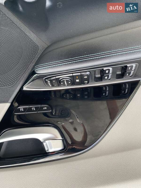 Внедорожник / Кроссовер Kia Niro 2019 в Дрогобыче