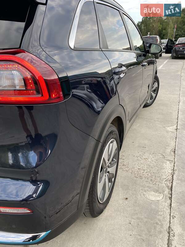 Внедорожник / Кроссовер Kia Niro 2019 в Дрогобыче