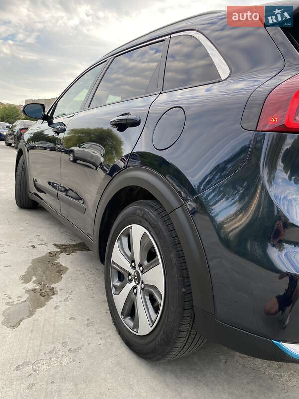 Внедорожник / Кроссовер Kia Niro 2019 в Дрогобыче