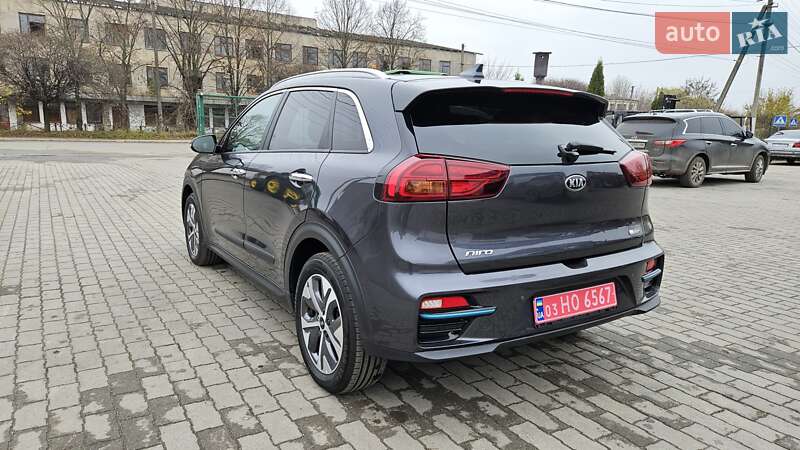 Внедорожник / Кроссовер Kia Niro 2020 в Радомышле