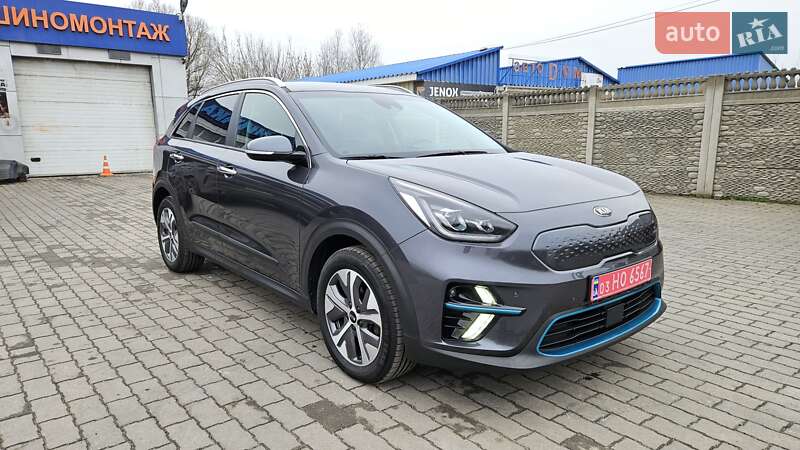 Внедорожник / Кроссовер Kia Niro 2020 в Радомышле