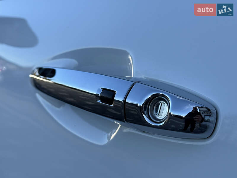 Внедорожник / Кроссовер Kia Niro 2021 в Дрогобыче