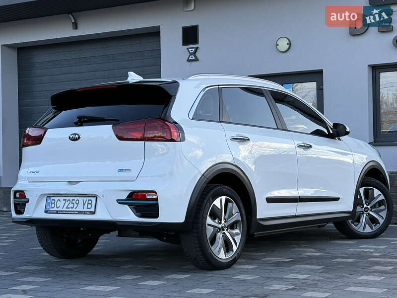 Внедорожник / Кроссовер Kia Niro 2021 в Дрогобыче